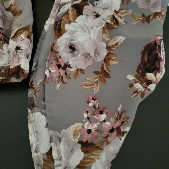 CROP TOP off the shoulder floral shirts - Picture 2 of 6